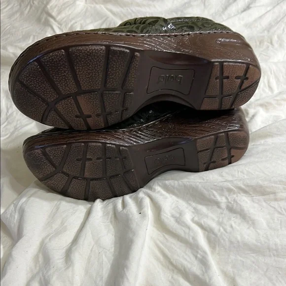 BOLO Green Leather and Brown Embossed Mules - Picture 4 of 4
